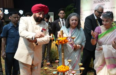 Governor Lt Gen Gurmit Singh (Retd) inaugurates the Military History Seminar.