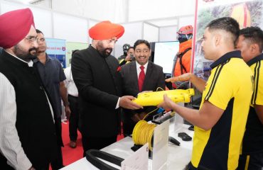 Governor Lt Gen Gurmit Singh (Retd) inspecting the Police-Tech exhibition held at the Police Science Congress.