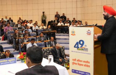 Governor Lt Gen Gurmit Singh (Retd) addresses the 49th All India Police Science Congress program at FRI, Dehradun.