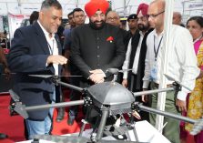 Governor Lt Gen Gurmit Singh (Retd) inspecting the Police-Tech exhibition held at the Police Science Congress.;?>