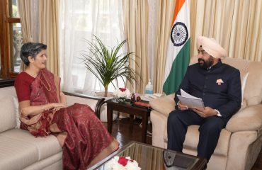H.N.B. Vice Chancellor Prof. Annapurna Nautiyal paid a courtesy call on the Governor.