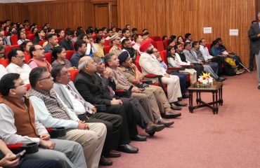 Governor Lt Gen Gurmit Singh (Retd) participates in a workshop based on Artificial Intelligence at Raj Bhawan.