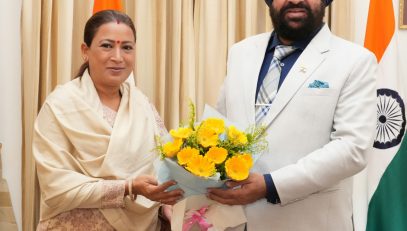 Cabinet Minister Smt. Rekha Arya pays courtesy call on GovernorLt Gen Gurmit Singh (Retd).