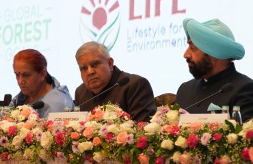 Vice President Shri Jagdish Dhankhar and Governor Lt Gen Gurmit Singh (Retd) participate in the United Nations Forum on Forests (UNFF) program organized at FRI Dehradun.