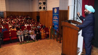 Governor addressing the seminar organized on cancer awareness and prevention at Raj Bhawan.
