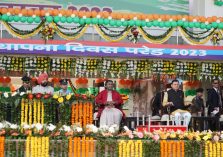 President Smt. Draupadi Murmu along with Governor and Chief Minister participate in the program organized at Police Line, Dehradun.;?>