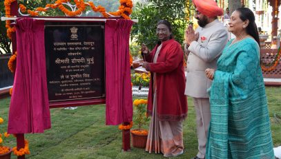 President Smt. Draupadi Murmu inaugurates the newly constructed Shiva temple complex at Raj Bhawan along with Governor Lt Gen Gurmit Singh (Retd).