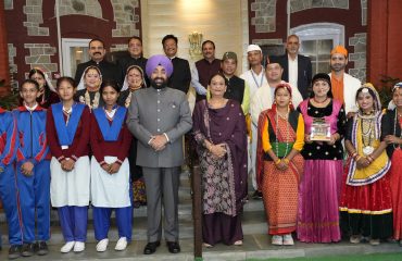 Governor Lt Gen Gurmit Singh (Retd) interacts with the people of Tharu, Buxa, Jaunsari and Bhotia tribal communities of Uttarakhand on the occasion of Tribal Pride Day.