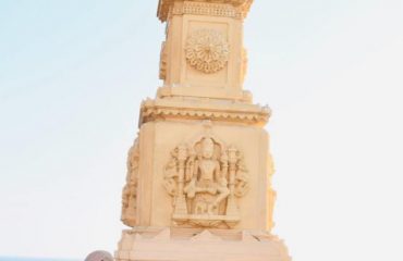 गुजरात में स्थित सोमनाथ ज्योतिर्लिंग के दर्शन एवं पूजा-अर्चना करते हुए राज्यपाल लेफ्टिनेंट जनरल गुरमीत सिंह(से नि)।