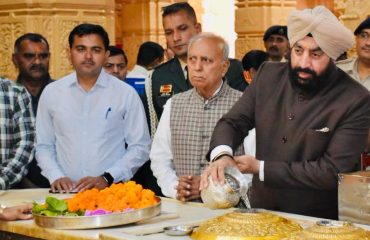 Governor Lt Gen Gurmit Singh offers worship at Somnath Jyotirling located in Gujarat.