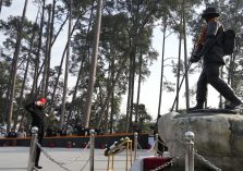 On the occasion of Vijay Diwas, the Governor paying tribute to the martyrs by laying a wreath in honor of the martyrs at Shaurya Sthal, Dehradun.;?>