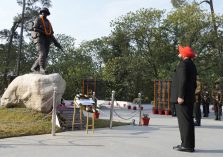 On the occasion of Vijay Diwas, the Governor paying tribute to the martyrs by laying a wreath in honor of the martyrs at Shaurya Sthal, Dehradun.;?>