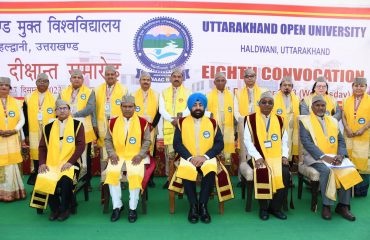 दीक्षांत समारोह के अवसर पर राज्यपाल।