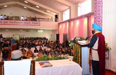 Governor addressing the eighth convocation of Uttarakhand Open University.