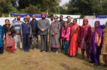 Governor and First Lady meet all the employees of Raj Bhawan and their families in the family meeting program