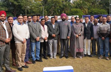 Governor and First Lady meet all the employees of Raj Bhawan and their families in the family meeting program