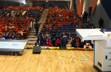 Governor addressing the inaugural session of Amar Ujala-Graphic Era Astrology Mahakumbh.