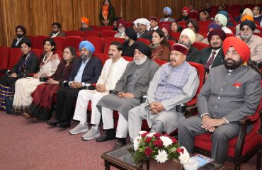 निहाल निहाल निहाल प्रोडक्शन हाउस द्वारा आयोजित कार्यक्रम के अवसर पर राज्यपाल।