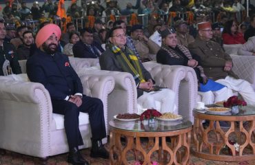 Governor and Chief Minister listening to the singers in the Bhajan evening program organized at Race Course Bannu School.