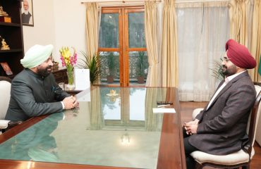 Chief Secretary Dr. S. Sandhu pays courtesy call on the Governor.