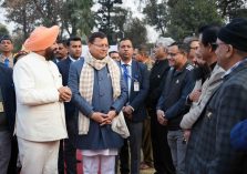 Governor meeting dignitaries including Chief Minister Pushkar Singh Dhami in the High Tea program organized at Raj Bhawan.;?>