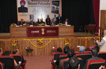 ’बियॉन्ड पॉलीएंड्री- चेंजिंग प्रोफाइल ऑफ एन एथनिक हिमालयन ट्राइब’ पुस्तक का विमोचन कार्यक्रम में प्रतिभाग करते हुए राज्यपाल।