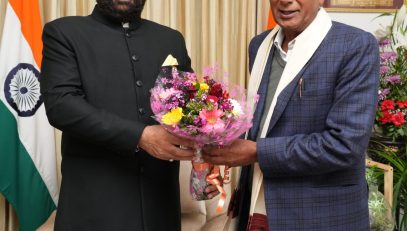 MLA Didihat, Pithoragarh Shri Bishan Singh Chufal paying courtesy call on the Governor.