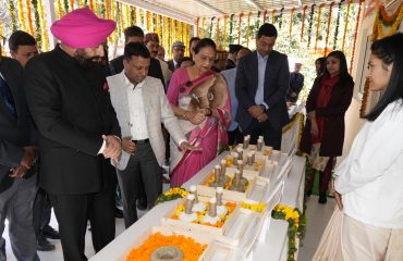 Governor observing Panchakarma and Marma Chikitsa.