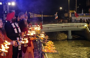 Governor attending Ganga Aarti organized in Rishikesh.