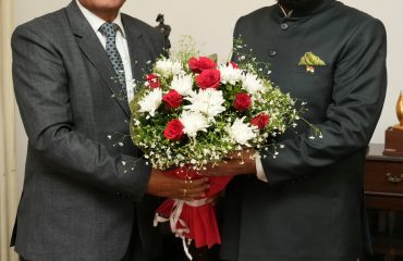 Dr. Madan Lal Brahma Bhatt, Vice Chancellor of Hemwati Nandan Bahuguna Medical Education University, paying courtesy call on the Governor.