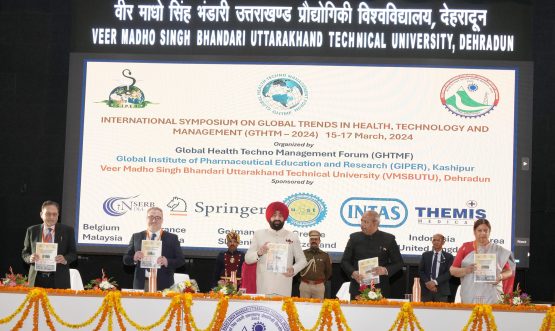 Governor releasing the souvenir of the seminar organized at Veer Madho Singh Bhandari, Uttarakhand Technological University.