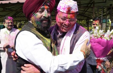 Chief Minister Shri Pushkar Singh Dhami meeting the Governor on the occasion of Holi.