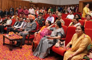 Governor and First Lady Mrs. Gurmeet Kaur on the occasion of Holi Milan program.