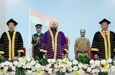 सिद्धार्थ ग्रुप ऑफ इंस्टीट्यूशंस के स्थानीय दीक्षांत समारोह में प्रतिभाग करते हुए राज्यपाल।