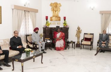 राजभवन देहरादून के वर्चुअल टूर का लोकार्पण कार्यक्रम के अवसर पर राष्ट्रपति एवं राज्यपाल।