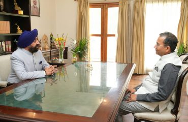 Mr. Rajshekhar Joshi, the newly appointed Vice President of the SETU Aayog, paying a courtesy call on the Hon'ble Governor.