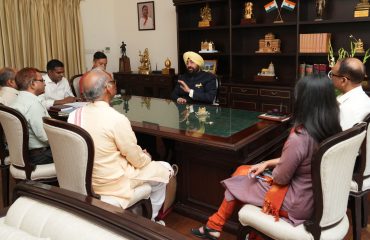 The Hon'ble Governor getting information about the activities of the university with Sanskrit Education Secretary Chandresh Kumar Yadav and V C of Uttarakhand Sanskrit University, Prof. Dinesh Chandra Shastri.