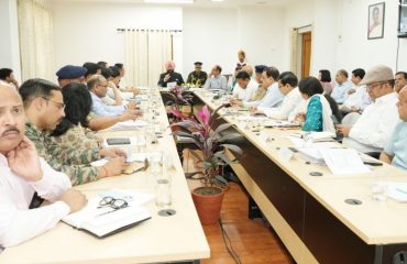 The Hon'ble Governor holding a meeting with high officials of the government regarding the preparations for Uttarakhand Chardham Yatra.