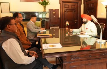The Hon'ble Governor meeting with Vice Chancellors and acquiring insights into the initiatives underway for the “One University, One Research” project.