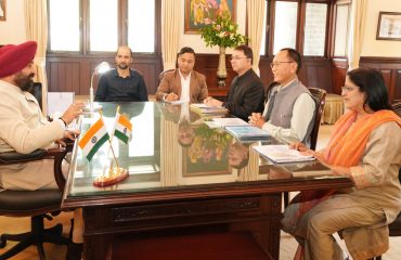 Hon'ble Governor conducting a meeting of senior officials of Uttarakhand Jal Sansthan.