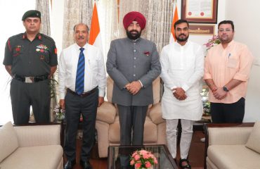 Hon'ble Governor with Shri Mohan Narayan, the founder of Shaheed Samrasta Mission, and other representatives at Raj Bhawan.