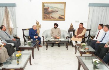 Hon'ble Governor in conversation with retired senior military officers at Raj Bhawan.