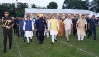 Hon’ble Governor and Chief Minister at the ‘Hi-Tea’ programme on the occasion of Independence Day at Raj Bhawan.