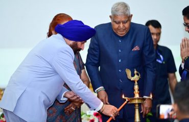 Vice President and Governor inaugurating the programme organised at Indian Institute of Petroleum-CSIR, Dehradun.