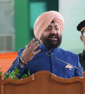 33वीं सीनियर राष्ट्रीय वुशु चैंपियनशिप को संबोधित करते हुए राज्यपाल।