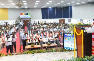 Governor addressing the first convocation of Coer University.