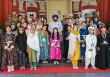 Governor with students of Nubra Valley, Ladakh region, who came on “National Unity Yatra”.;?>