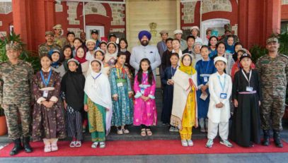 Governor with students of Nubra Valley, Ladakh region, who came on “National Unity Yatra”.