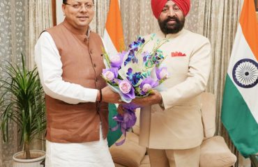 Chief Minister Shri Pushkar Singh Dhami paying a courtesy visit to the Governor.