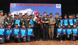 Governor flagging off the NCC's 'Mount Abi Gamin' mountaineering expedition at Raj Bhawan.